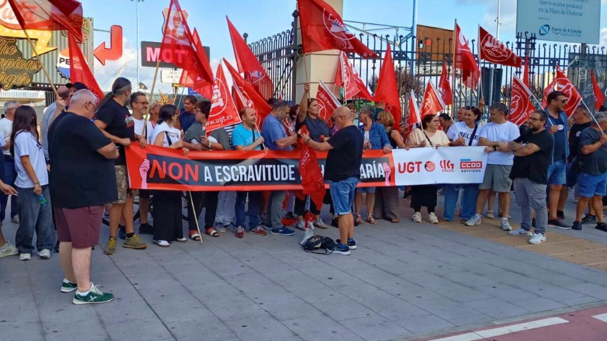 Concentracin na Corua por un convenio xusto para a hostalara (20/8/2025)