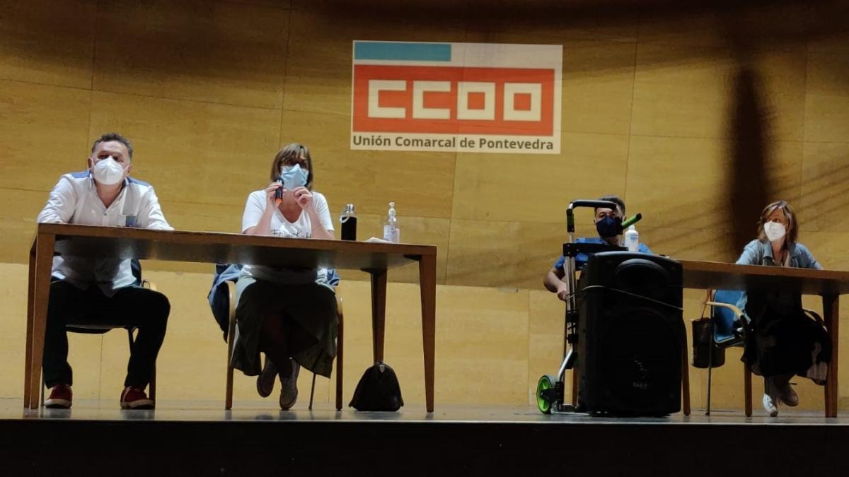 Asemblea en Pontevedra para explicar as claves do acordo das pensións