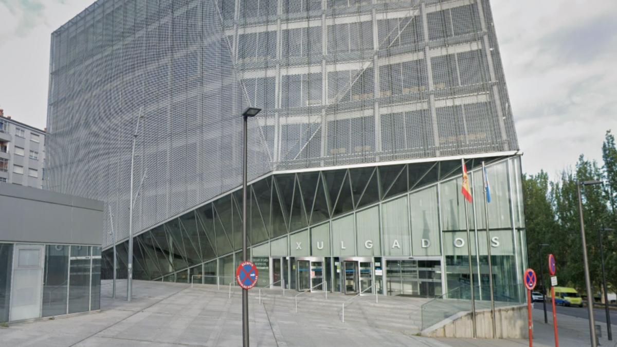 Edificio dos Xulgados de Ourense | Foto: Google S. View