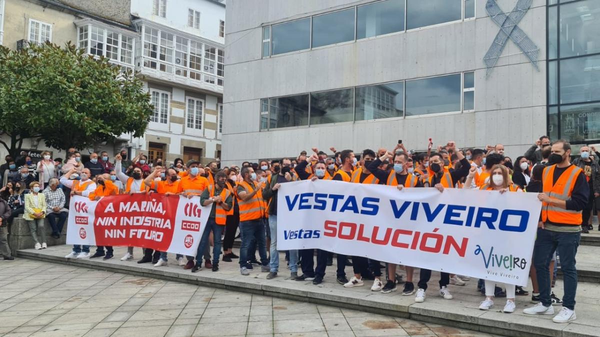 Concentración en defensa do emprego en Vestas e na comarca da Mariña (25/9/2021)