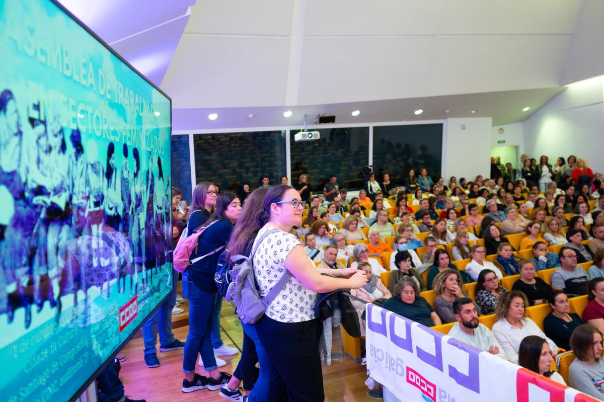 Asemblea de CCOO sobre traballadoras en sectores feminizados