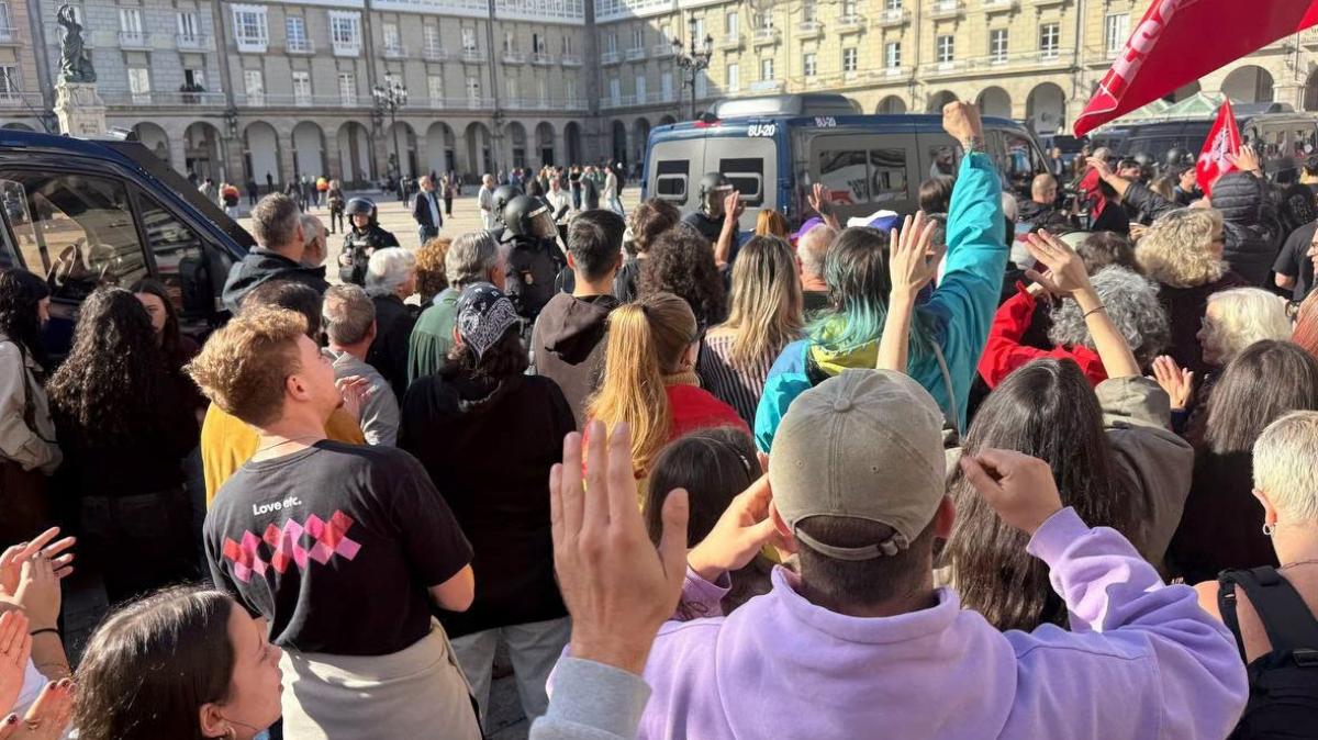 Concentración na praza de María Pita (A Coruña)