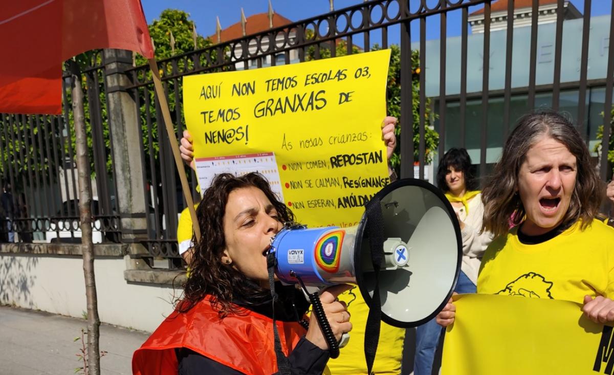 Unha protesta de traballadoras de escolas infantís.