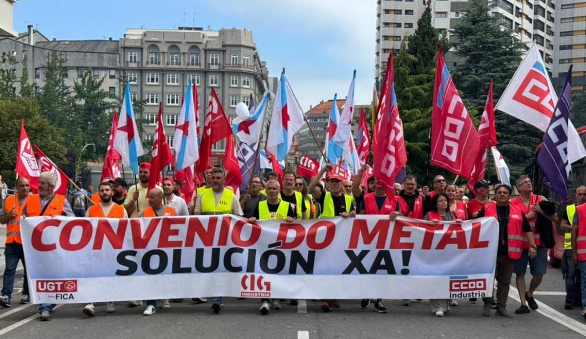 Oitava xornada de folga no metal da Coruña.