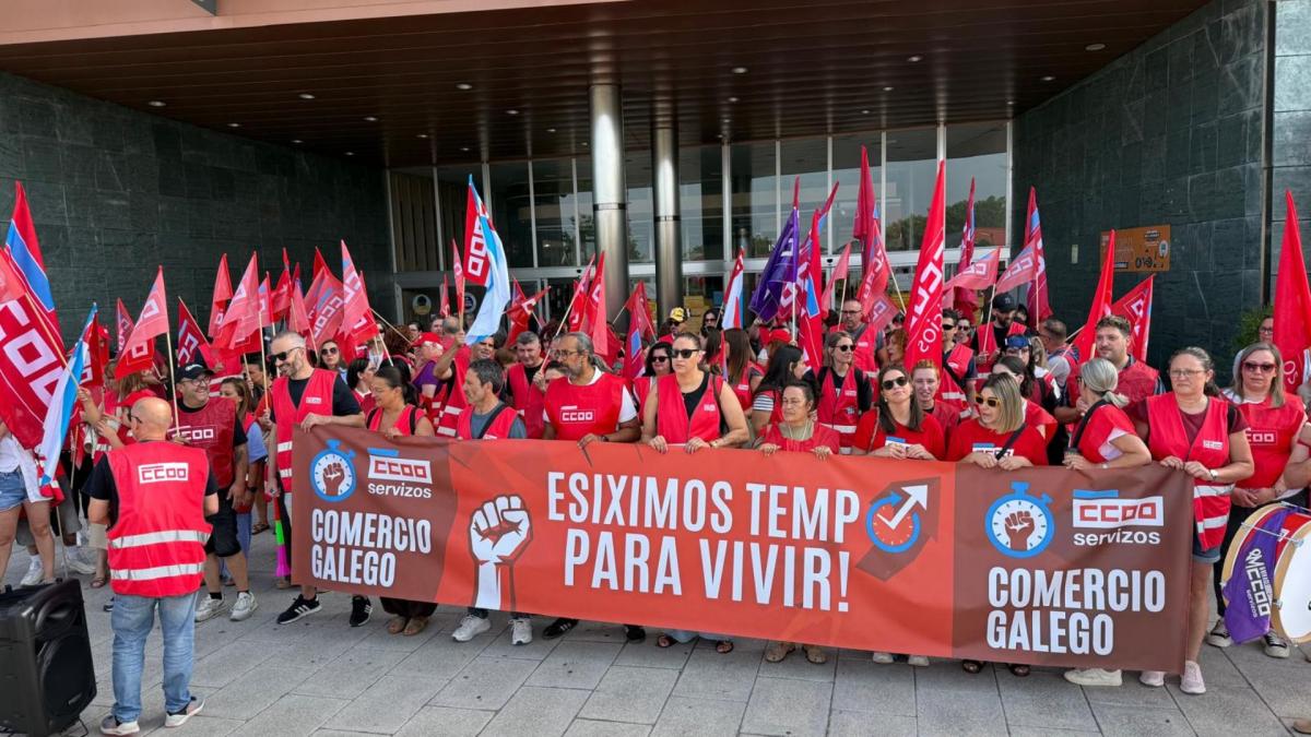 Concentración diante do Centro Comercial As Cancelas (Santiago de Compostela, 22/7/2026)