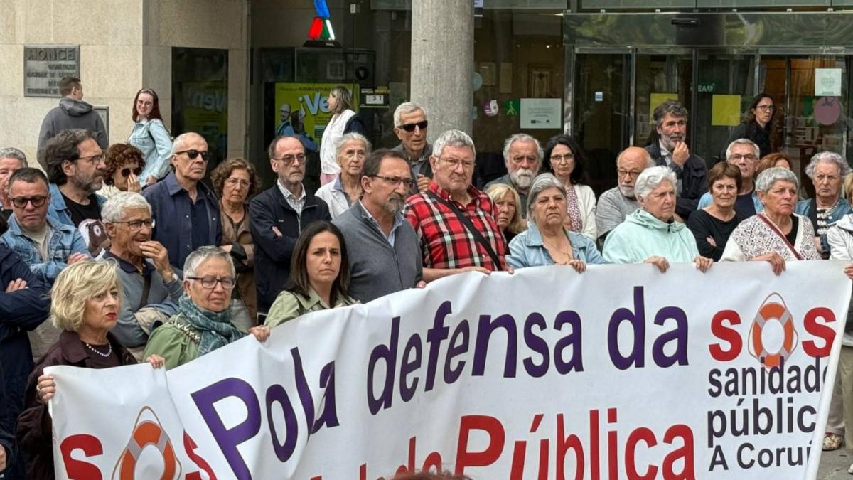 Concentracin de SOS Sanidade Pblica (A Corua, 12/6/2025)