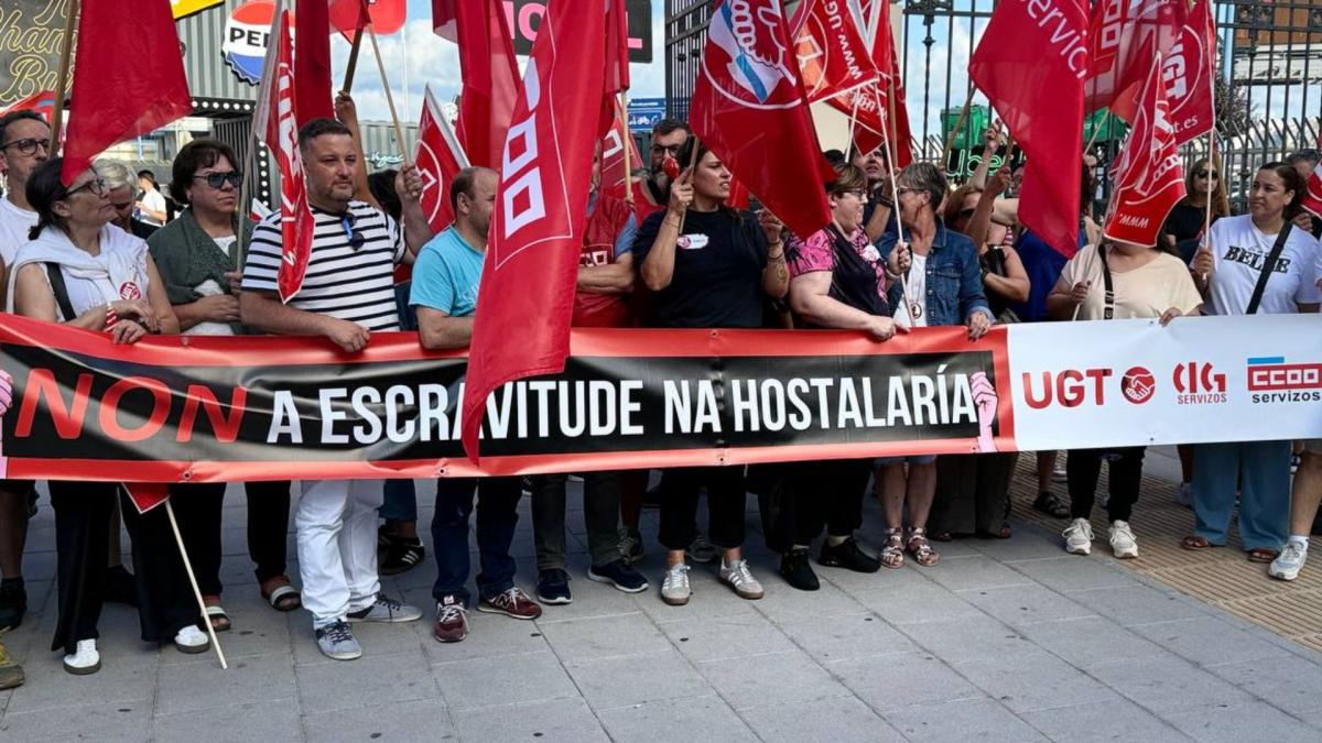 Mobilización sindical en defensa dun convenio xusto na hostalaría (A Coruña, agosto do 2025)