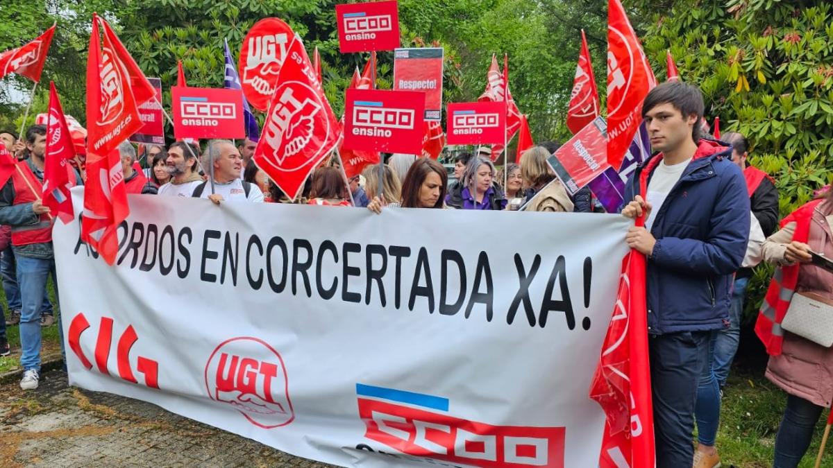 Concentracin para esixir acordos no ensino concertado (25/4/2023)