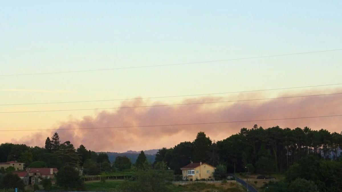 Fotografa de arquivo dun incendio na comarca de Santiago de Compostela
