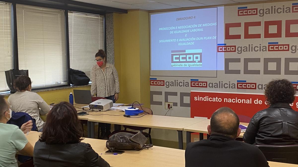 Obradoiro en Santiago de Compostela do Gabinete de Igualdade de CCOO