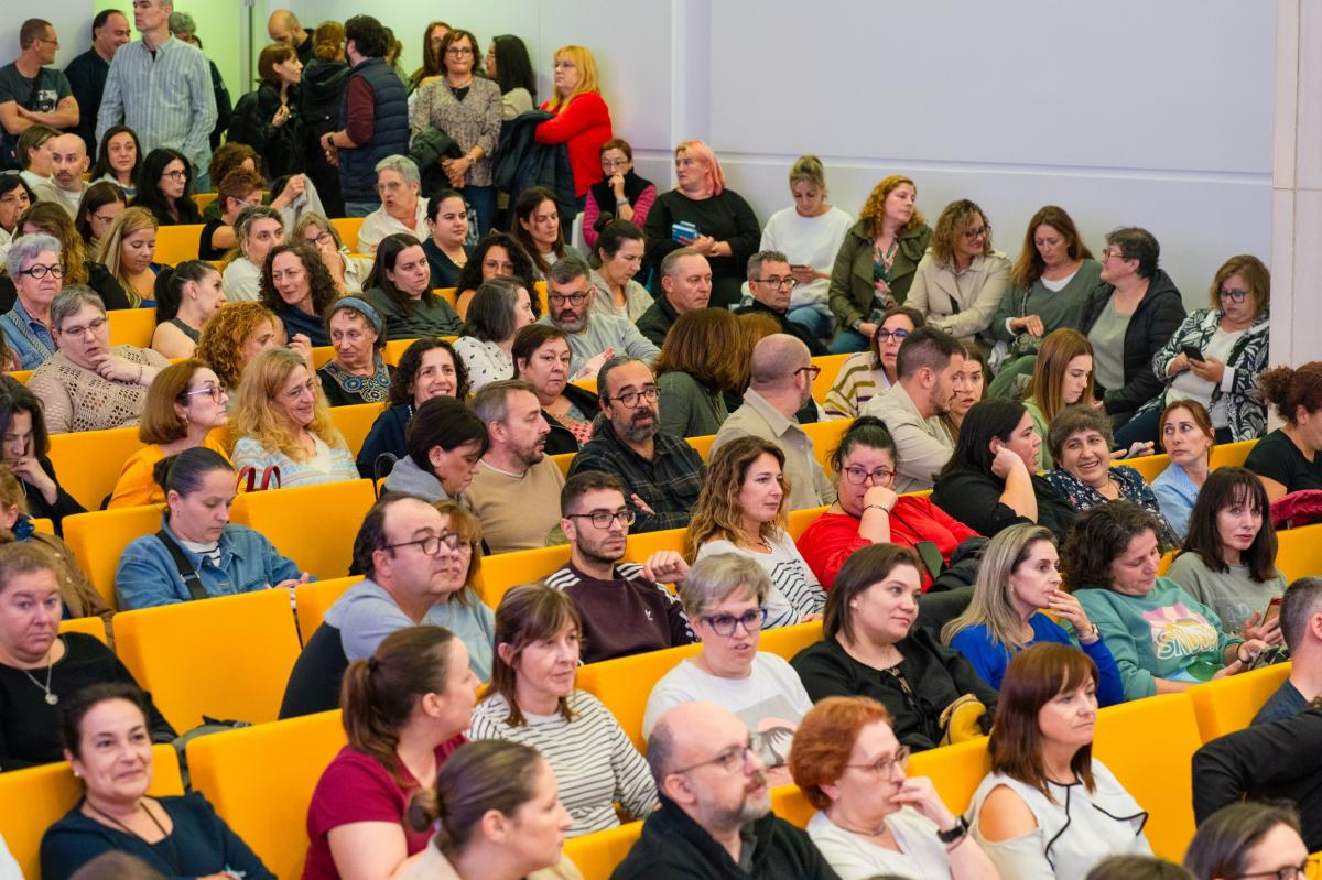 Asemblea de CCOO sobre traballadoras en sectores feminizados