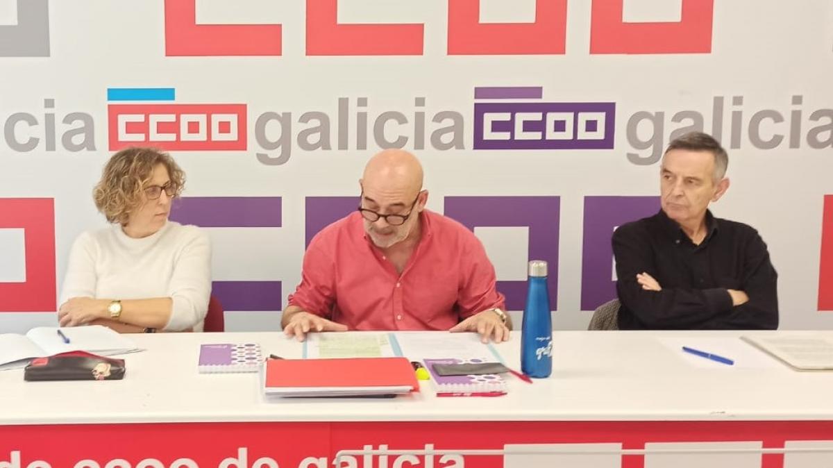 De esquerda a dereita, Amelia Prez lvarez, Mariano Sanz Lubeiro e Carlos Martnez Camarero