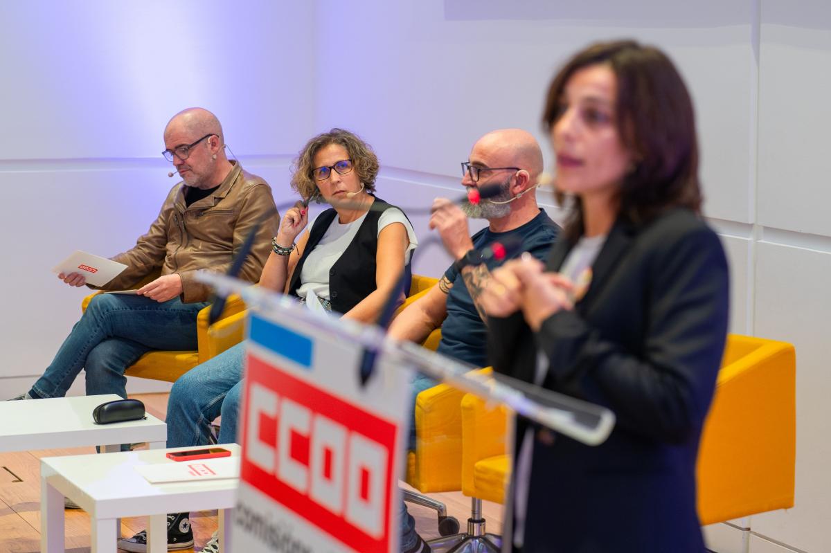Asemblea de CCOO sobre traballadoras en sectores feminizados
